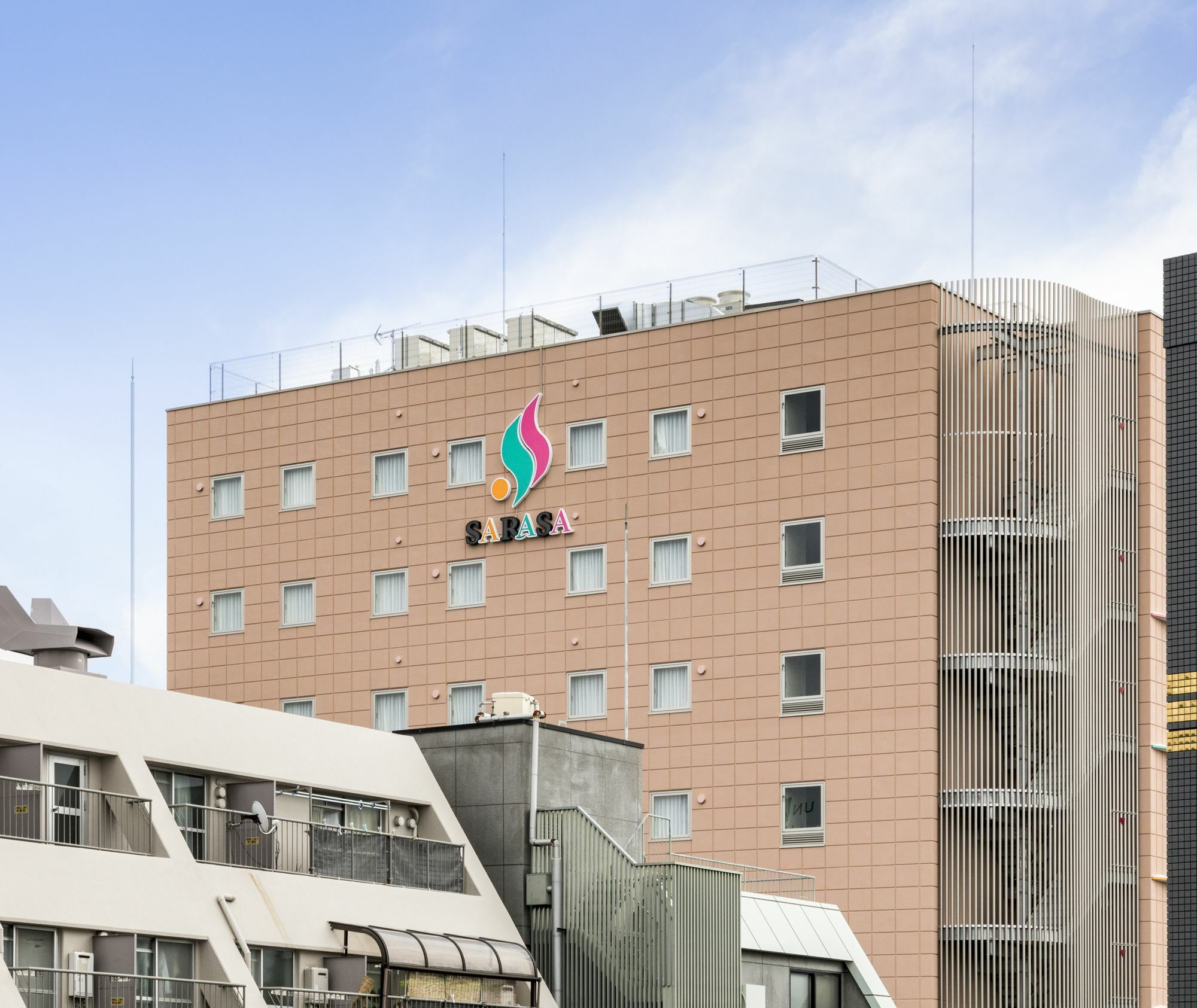 Sarasa Hotel Shin-Осака Екстериор снимка